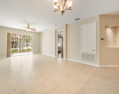 5748 Tamarac Drive - Photo Thumbnail 24