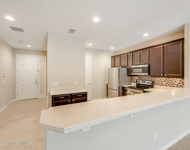 5748 Tamarac Drive - Photo Thumbnail 15