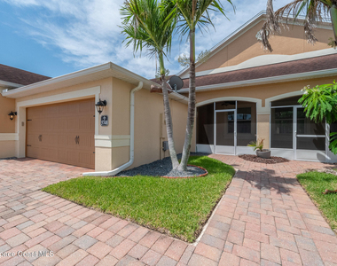 5748 Tamarac Drive - Photo Thumbnail 3