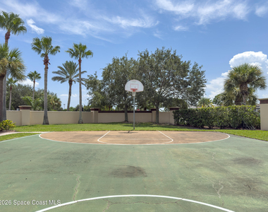 5748 Tamarac Drive - Photo Thumbnail 44