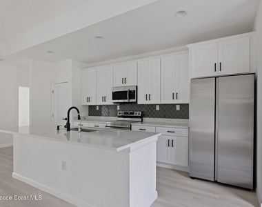 746 Harriet Avenue Sw - Photo Thumbnail 8