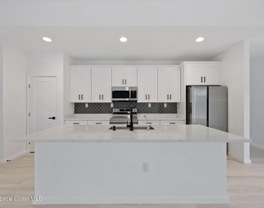 746 Harriet Avenue Sw - Photo Thumbnail 11