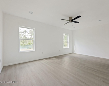 746 Harriet Avenue Sw - Photo Thumbnail 13