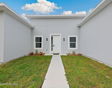 746 Harriet Avenue Sw - Photo Thumbnail 1