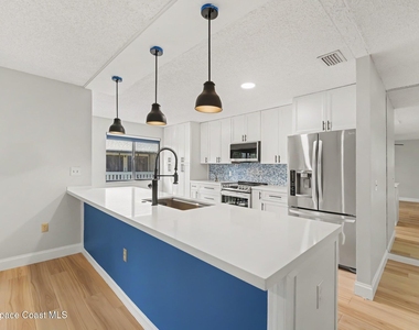 9000 York Lane - Photo Thumbnail 4