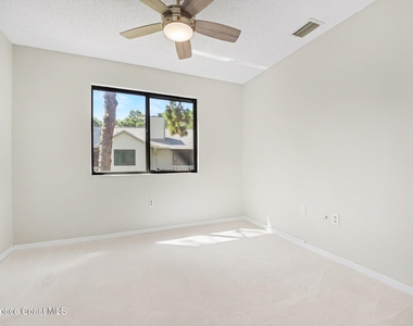9000 York Lane - Photo Thumbnail 5