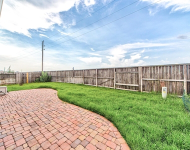 19738 Tacoma Bluff Drive - Photo Thumbnail 24
