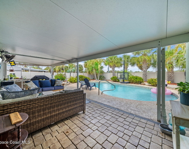 121 Algonquin Terrace - Photo Thumbnail 9