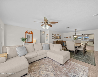 121 Algonquin Terrace - Photo Thumbnail 8