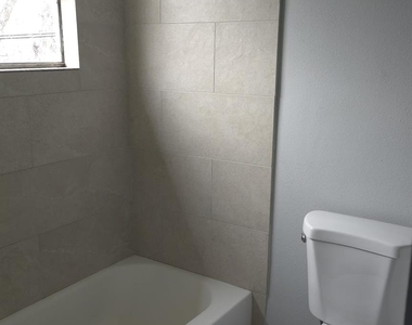 10209 Wiggins Street - Photo Thumbnail 5