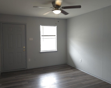 10209 Wiggins Street - Photo Thumbnail 1