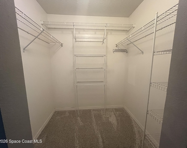 2205 Myla Lane - Photo Thumbnail 14