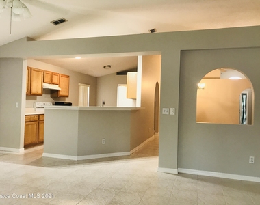 2205 Myla Lane - Photo Thumbnail 1