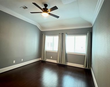 8832 Ashbloom Lane - Photo Thumbnail 12