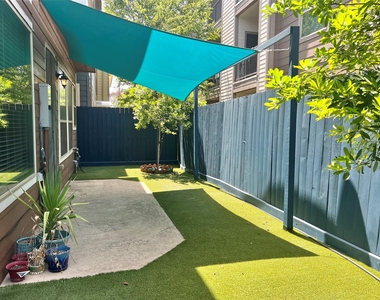 8832 Ashbloom Lane - Photo Thumbnail 22