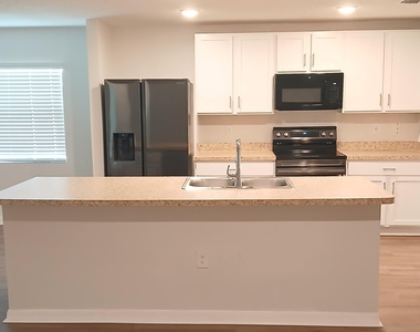 3292 Warsaw Avenue Se - Photo Thumbnail 5
