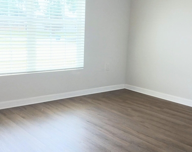 3292 Warsaw Avenue Se - Photo Thumbnail 13