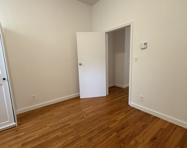 1399 Greene Avenue - Photo Thumbnail 6