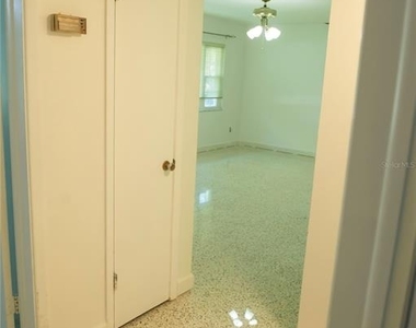 904 Brookside Drive - Photo Thumbnail 20