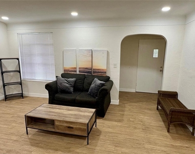 780 26th Avenue S - Photo Thumbnail 4