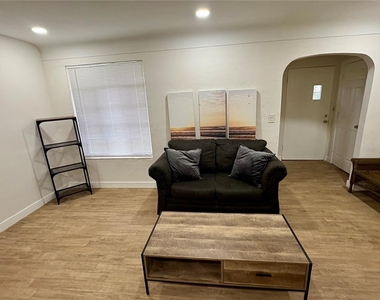 780 26th Avenue S - Photo Thumbnail 6