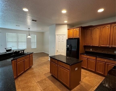 16330 Birchwood Way - Photo Thumbnail 2