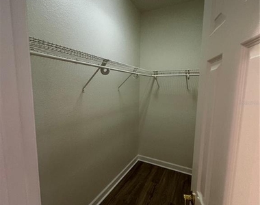 16330 Birchwood Way - Photo Thumbnail 12