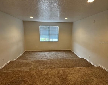 16330 Birchwood Way - Photo Thumbnail 31