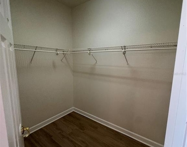 16330 Birchwood Way - Photo Thumbnail 13