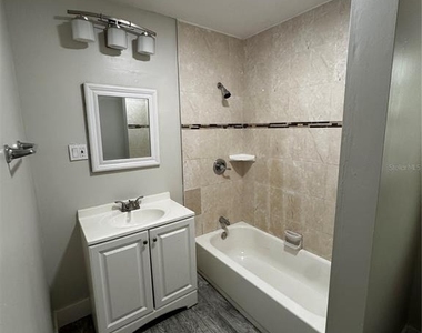 2552 Columbus Street - Photo Thumbnail 7