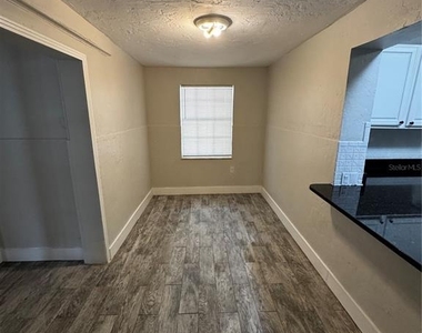 2552 Columbus Street - Photo Thumbnail 3