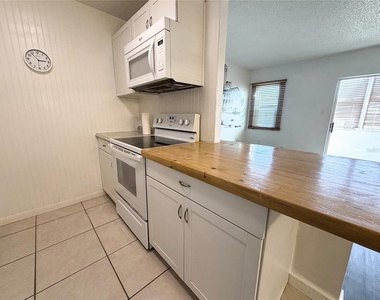 215 S Mcmullen Booth Road - Photo Thumbnail 4