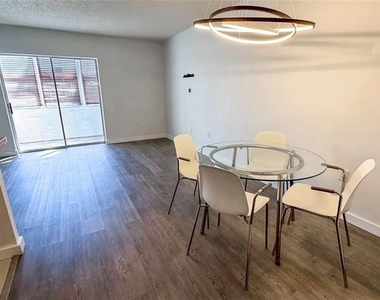 215 S Mcmullen Booth Road - Photo Thumbnail 27