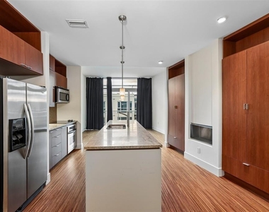 102 N 12th Street - Photo Thumbnail 14