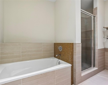 102 N 12th Street - Photo Thumbnail 29