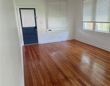 1304 E 32nd Avenue - Photo Thumbnail 1