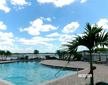 13828 Orange Sunset Drive - Photo Thumbnail 10