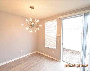 11509 Fountainhead Drive - Photo Thumbnail 13