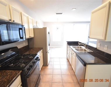 11509 Fountainhead Drive - Photo Thumbnail 18