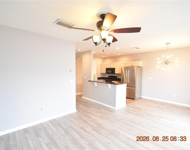 11509 Fountainhead Drive - Photo Thumbnail 11
