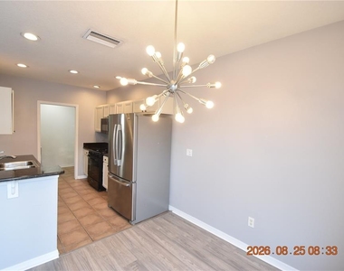 11509 Fountainhead Drive - Photo Thumbnail 16