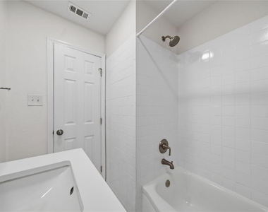 1763 30th Avenue N - Photo Thumbnail 23