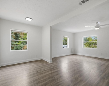 1763 30th Avenue N - Photo Thumbnail 21