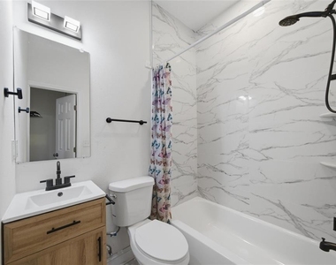 1763 30th Avenue N - Photo Thumbnail 12