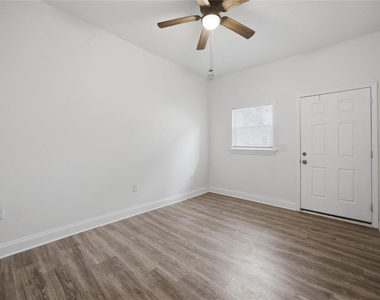 1763 30th Avenue N - Photo Thumbnail 11