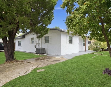 1763 30th Avenue N - Photo Thumbnail 1