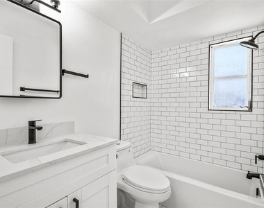 300 S Nimbus Avenue - Photo Thumbnail 5