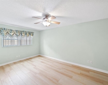 4243 Chipmunk Drive - Photo Thumbnail 20