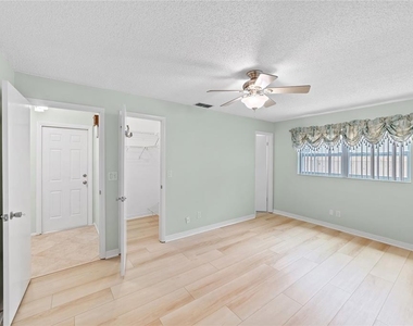 4243 Chipmunk Drive - Photo Thumbnail 18
