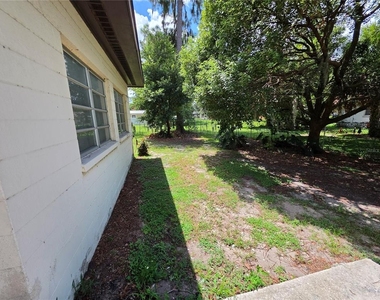 1103 N Crystal Terrace - Photo Thumbnail 8